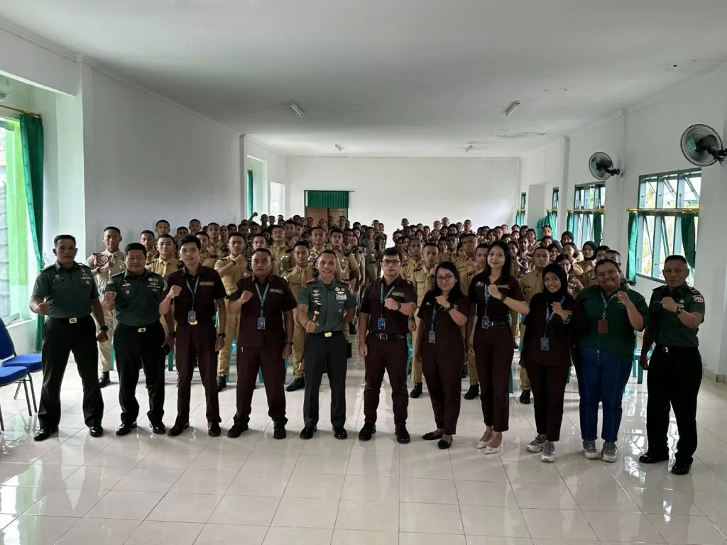 Study In Institution Ke Kodim 1616/GianyarBertemu Komandan Eka Wira, King Of Sparko Indonesia